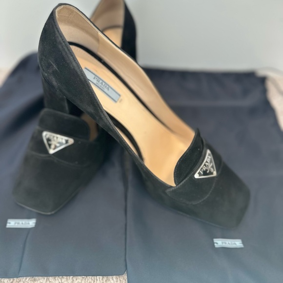 Prada Women´s Black Suede Loafers size 42